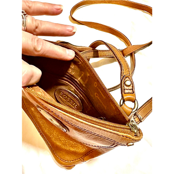 Fossil Leather Crossbody - Picture 7 of 10